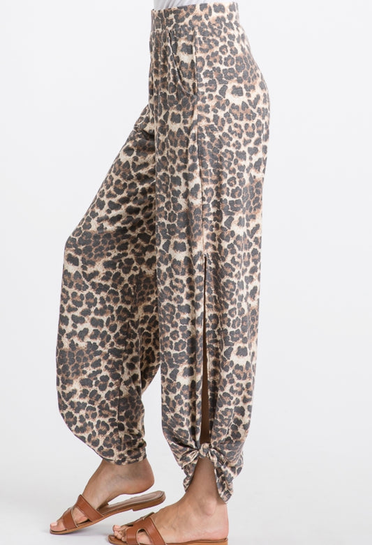 Slit Leg Leopard Prints